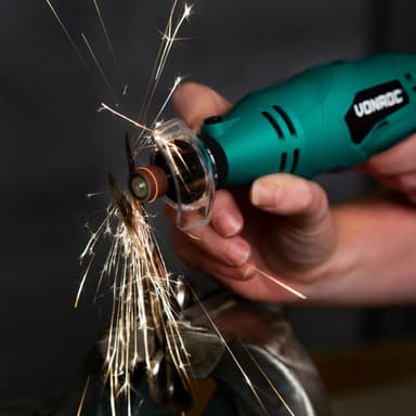 Multifunktionswerkzeug 160W –  Inkl. 40-teiliges Zubehörset und Aufbewahrungstasche - flexible Welle