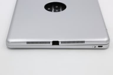 Bluetooth-näppäimistö suojauksella iPad Pro 9.7/ Air 1/2 Hopea