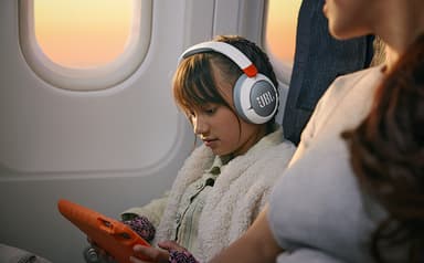 JBL Junior 470NC langattomat over-ear kuulokkeet (valkoinen)