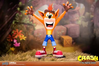 First 4 Figures Crash Bandicoot toimintafiguuri (Standard Edition)