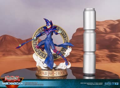 First 4 Figures Yu-Gi-Oh figuuri (Dark Magician)