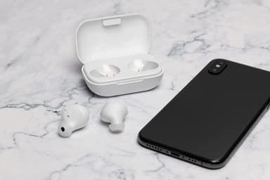 T210 TWS in-ear earbuds with charging case, TWS, white