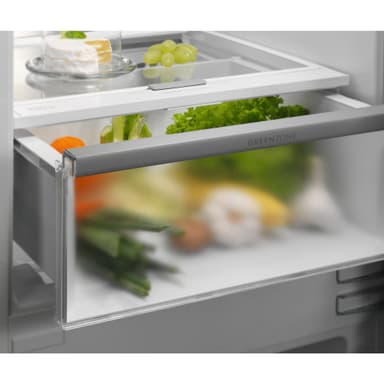 Electrolux Jääkaappipakastimet ENG7TD18S Integroitava