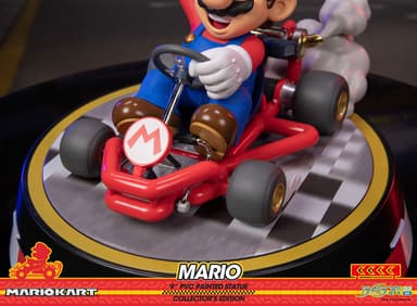 First 4 Figures Mario toimintafiguuri (Mario Kart)