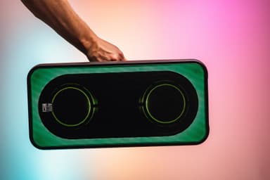Altec Lansing ShockWave200 kannettava kaiutin (musta)