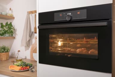 Gorenje Uuni BCM4547A10BG (Sysimusta)