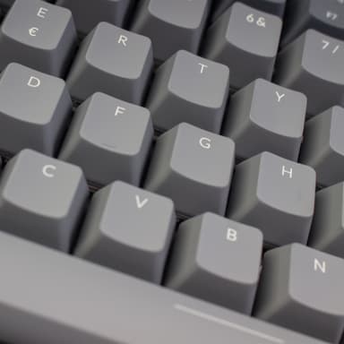 Keychron K2 langaton näppäimistö (Gateron Red kytkimet)