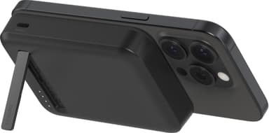 Belkin BoostCharge Pro 8K Magnetic Qi2 varavirtalähde (musta)