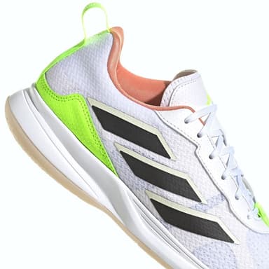 Adidas AvaFlash, Naisten melakengät