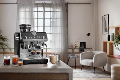 De’Longhi La Specialista Opera kahvikone EC9555.M (musta)
