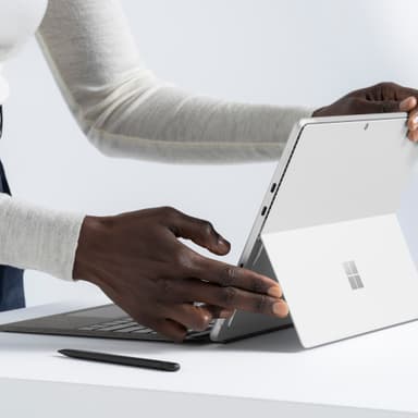 Microsoft Surface Pro 2024 näppäimistö (musta)