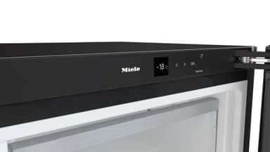 Miele Kaappipakastin FNS 4782 D N