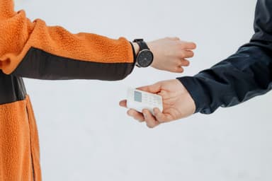Polar Payment ranneke 22 mm S-L (musta)