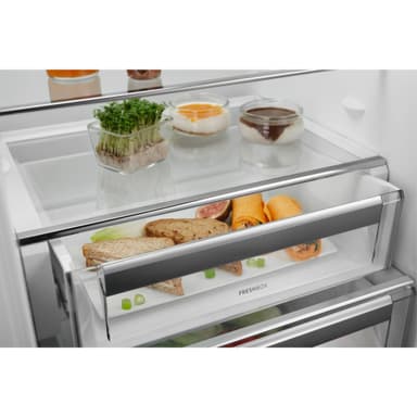 Electrolux jääkaappi LRB3DE18C integroitava