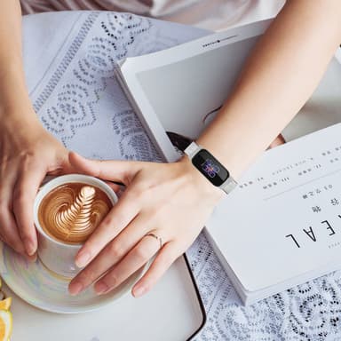 Kellon ranneke nailonia Hopea Fitbit Inspire 3