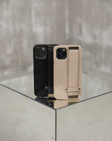 Statement Case iPhone 11/XR Braided Light Camel
