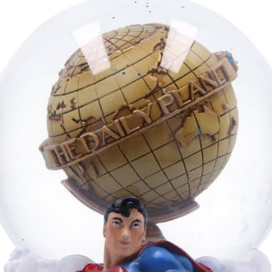 Nemesis Now DC lumisadepallo (Superman)
