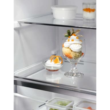 Electrolux Kaappipakastin LUS7MD28W