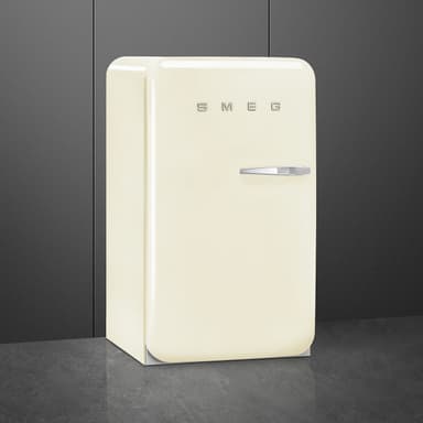 Smeg 50's Style Jääkaappi pakastelokeroll FAB10LCR6 (kerma)