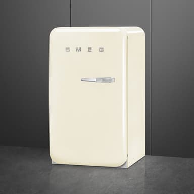 Smeg 50's Style Jääkaappi FAB10HLCR6 (kerma)