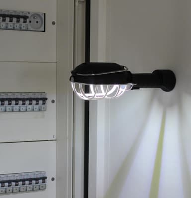 Genius Ideas GI-084440 Erittäin kirkas LED-taskulamppu