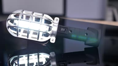 Genius Ideas GI-084440 Erittäin kirkas LED-taskulamppu