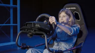 Playseat Challenge ActiFit ajosimulaattori (musta)