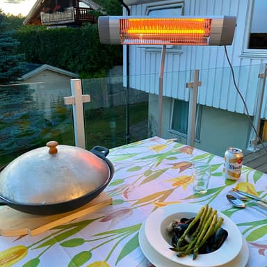 Norveco Star 2000W patio lämmitin jalustalla ja termostaatilla