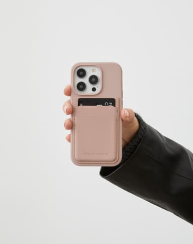 Silicone Case MagSafe iPhone 15PM Blush Pink