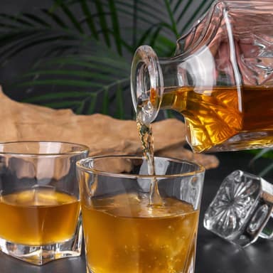 Viskikannu Kannu rommivodka-scotchille (800 ml)