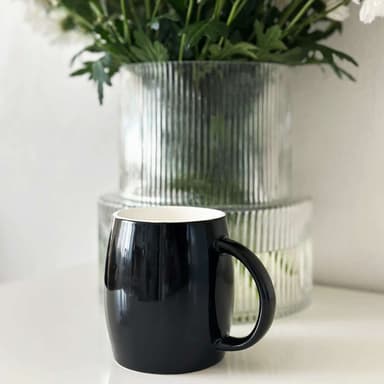Kahvikuppi Muki posliinia lusikalla ja kannella 400ml