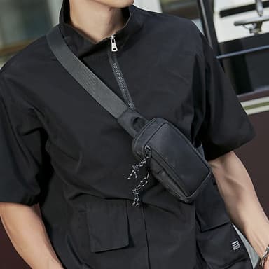 Kevyt crossbody laukku 12x19x3 cm