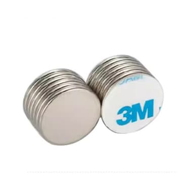 10 kpl erittäin vahvoja neodyymimagneetteja itseliimautuvalla taustalla Hopea 8 x 3 mm