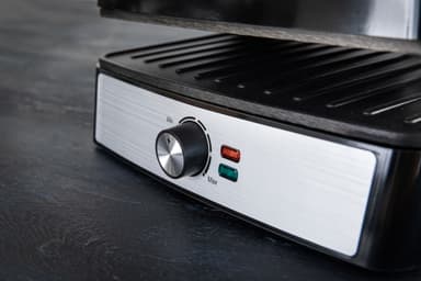 Gastronoma paninigrilli 18240001 (musta)