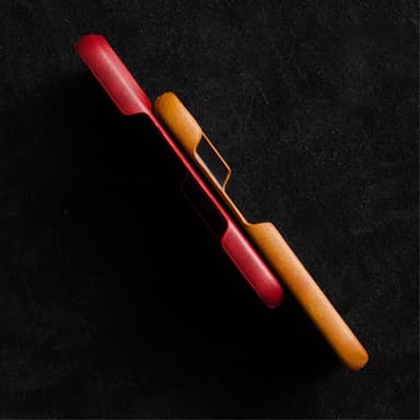 SKALO iPhone 16 Pro PU-nahkainen Suojakuori - Musta