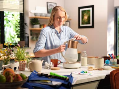Russel Hobbs Calm Kettle vedenkeitin 27450-70 (harmaa)