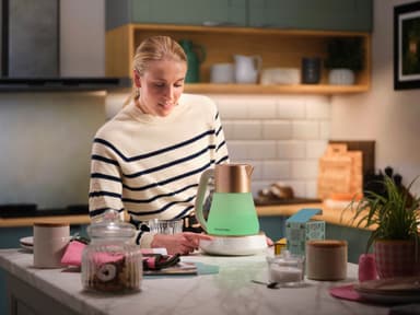 Russel Hobbs Calm Kettle vedenkeitin 27450-70 (harmaa)