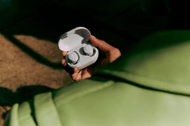 Bose QuietComfort langattomat in-ear kuulokkeet (valkoinen savu)