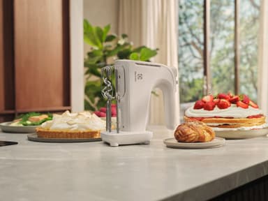 Electrolux Mattino 2.0 sähkövatkain EHM4W (valkoinen)