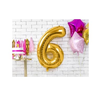 Numero ""6"" kultaa