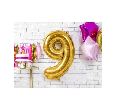 Numero ""9"" kultaa
