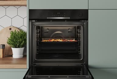 Bosch Uuni HQA472BB3