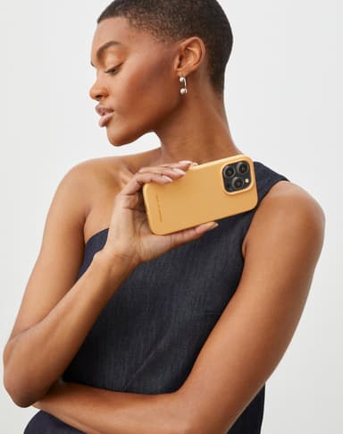 Silicone Case iPhone 15PM Apricot
