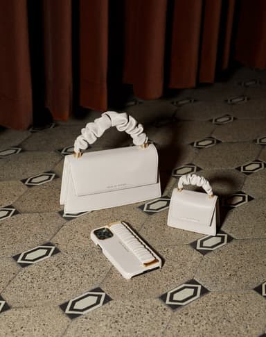 Statemnt Case iPhone 11PM/XSM Ruffle Cream Top-Hd