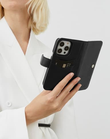 Magnet Wallet+ MagSafe iPhone 16PR Black