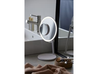 Makeup Mirror w. light White