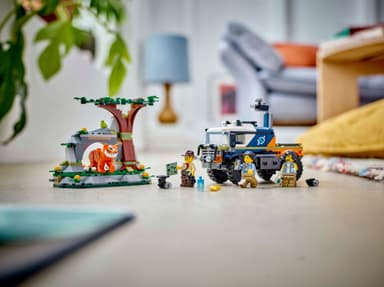 LEGO City Viidakkotutkijan maastoauto 60426