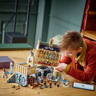 LEGO Harry Potter Tylypahkan linna: Suuri sali 76435
