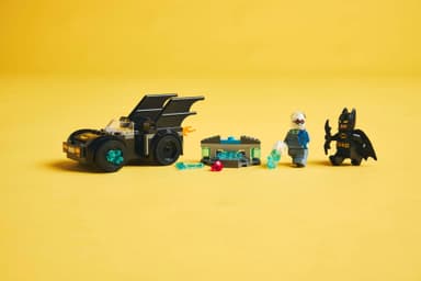 LEGO Super Heroes Batman ja Batmobile vastaan Pakkasherra 76301