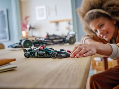 LEGO Speed Champions Mercedes-AMG F1 W15 ‑kilpa-auto 77244